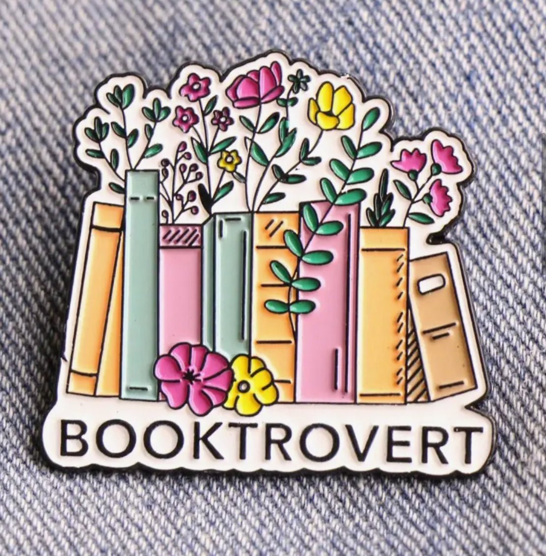 Брошка “BOOKTROVERT” - ChervenKonec ChervenKonec